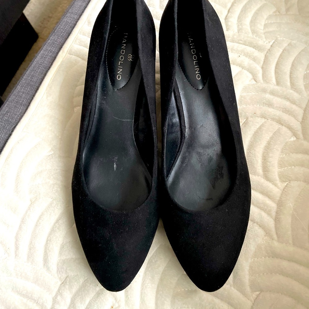 BNWOT Bandolino Suade Shoes 7.5